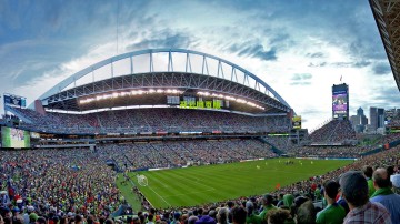 阿森纳新季首战告捷 萨卡惊世远射引领逆转好戏