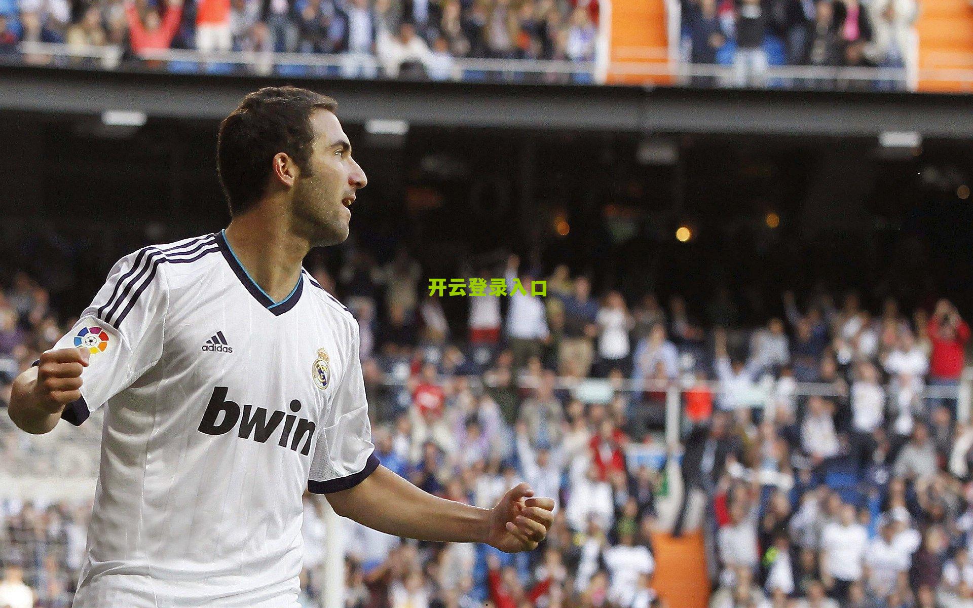 波兰主帅盛赞卢卡库，很尊重他，但今天我们更出色